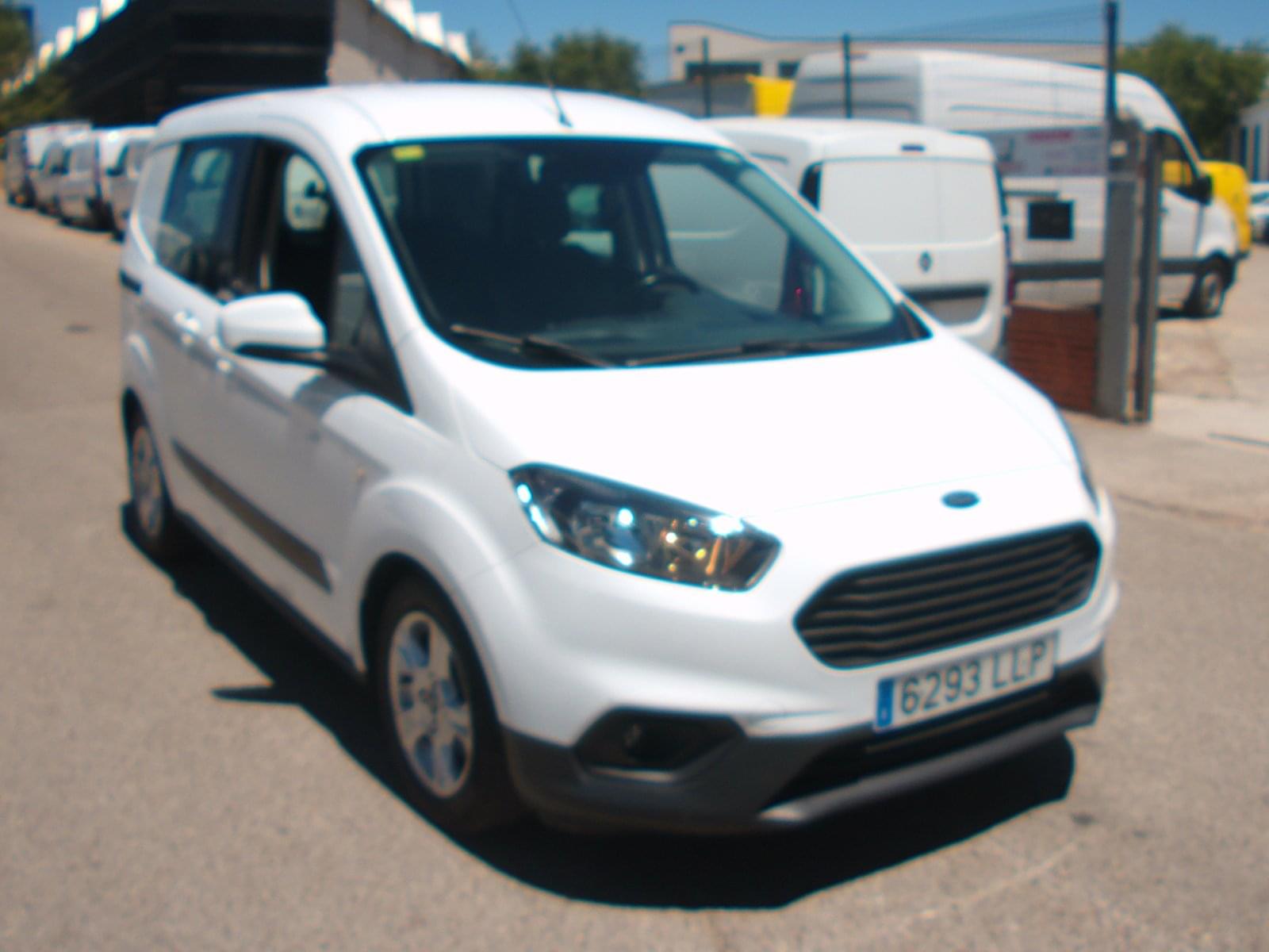 FORD TRANSIT COURIER KOMBI 5 PLAZAS 1 