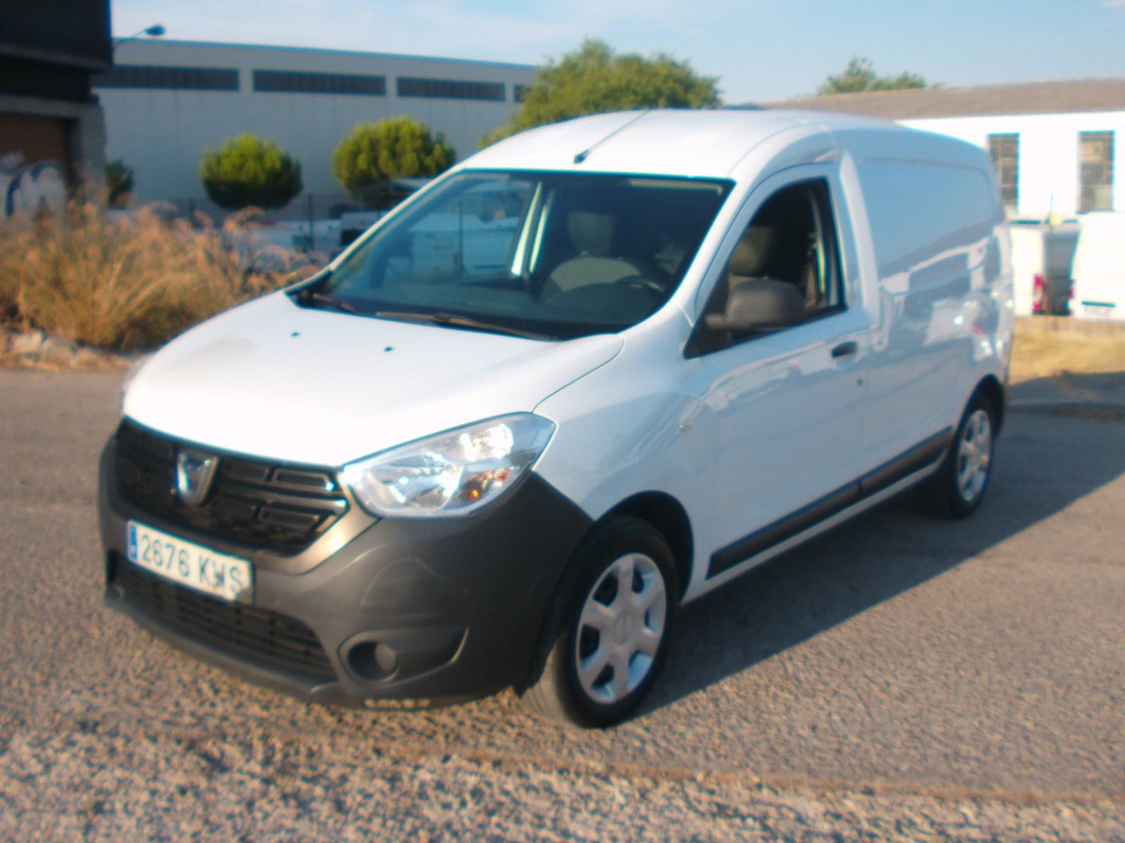 DACIA DOCKER GLP 2 PLAZAS 3