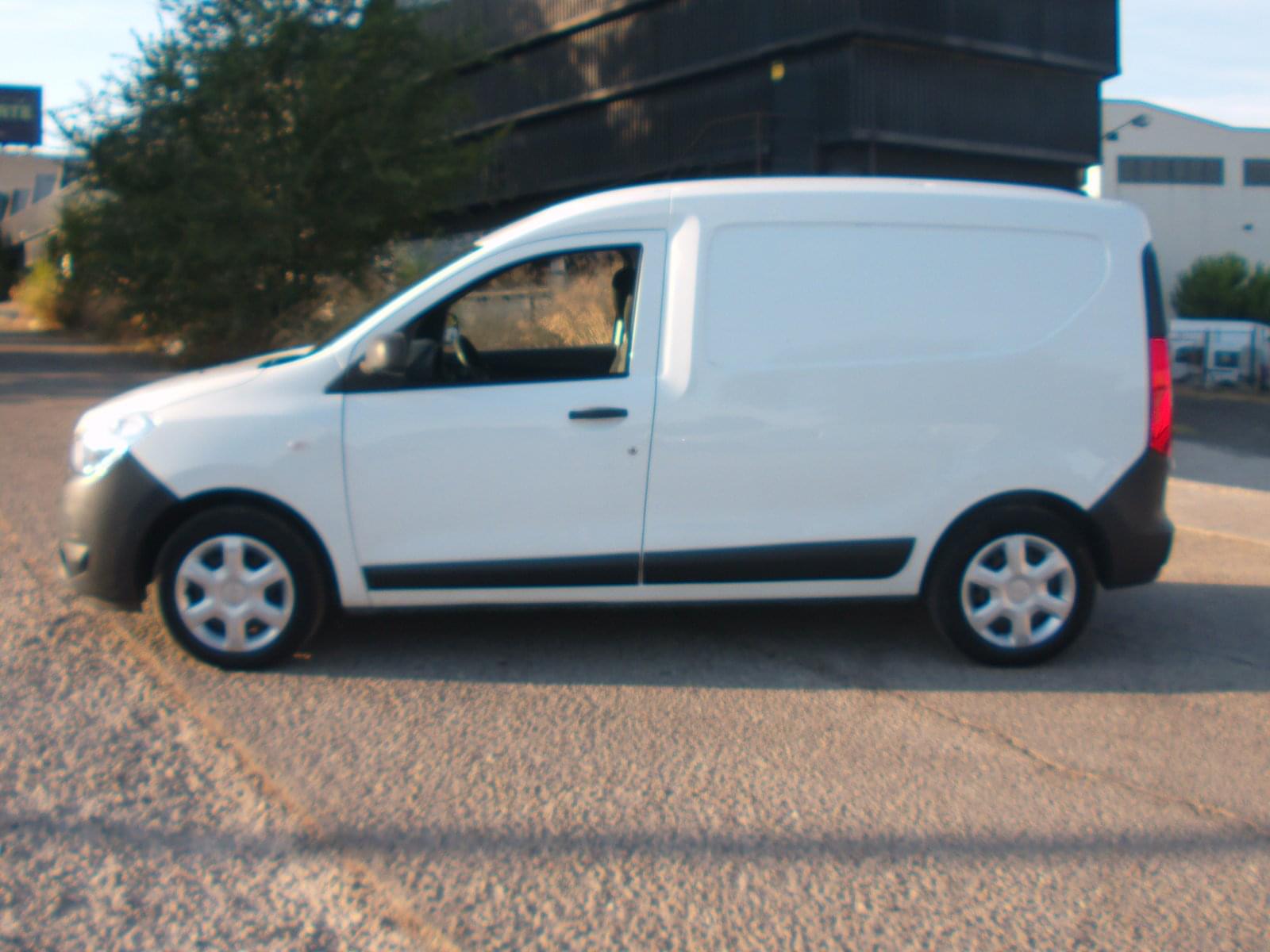 DACIA DOCKER GLP 2 PLAZAS 4