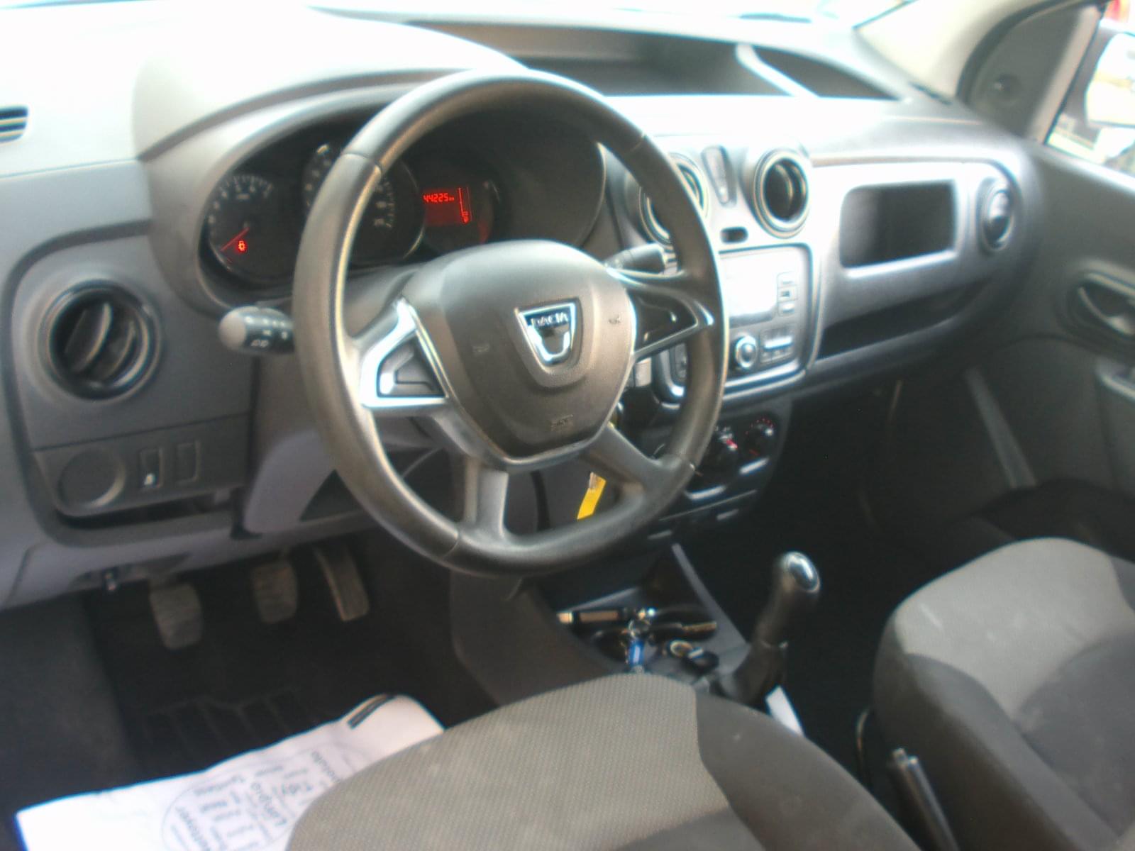 DACIA DOCKER GLP 2 PLAZAS 9
