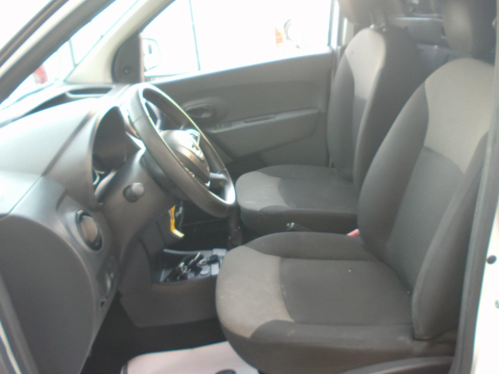 DACIA DOCKER GLP 2 PLAZAS 10