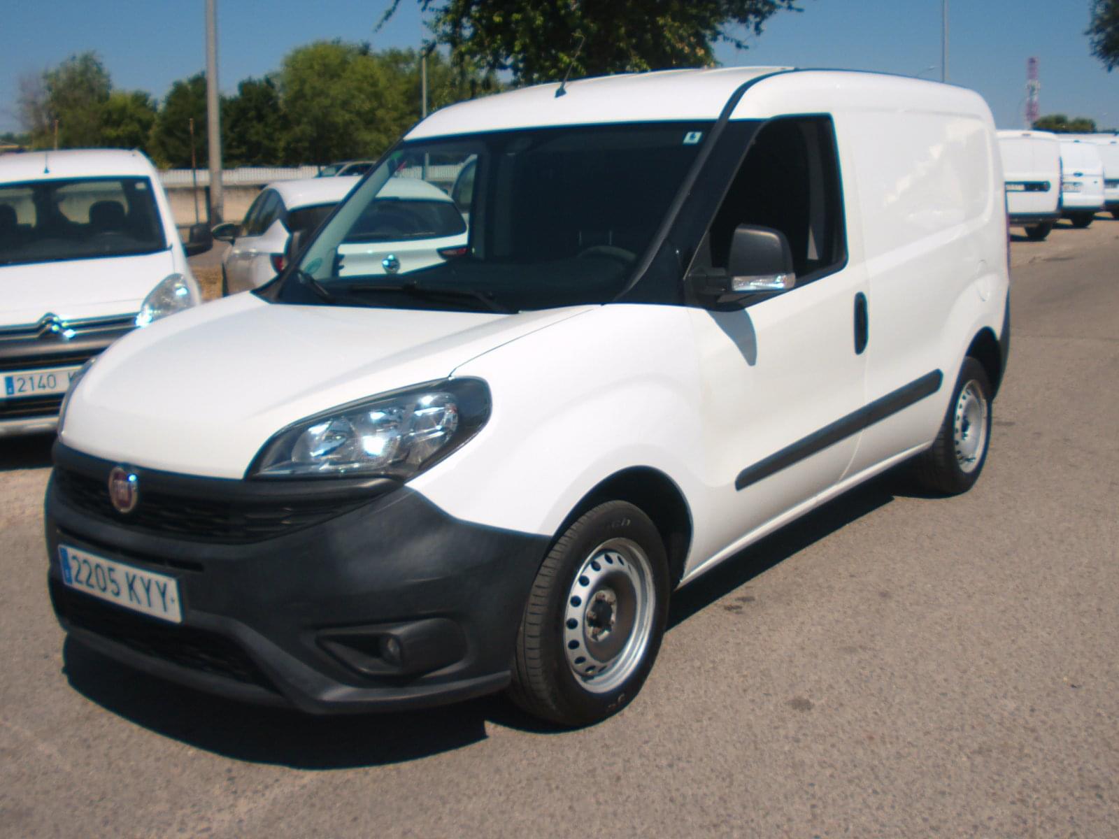 FIAT DOBLO 2 PLAZAS 3