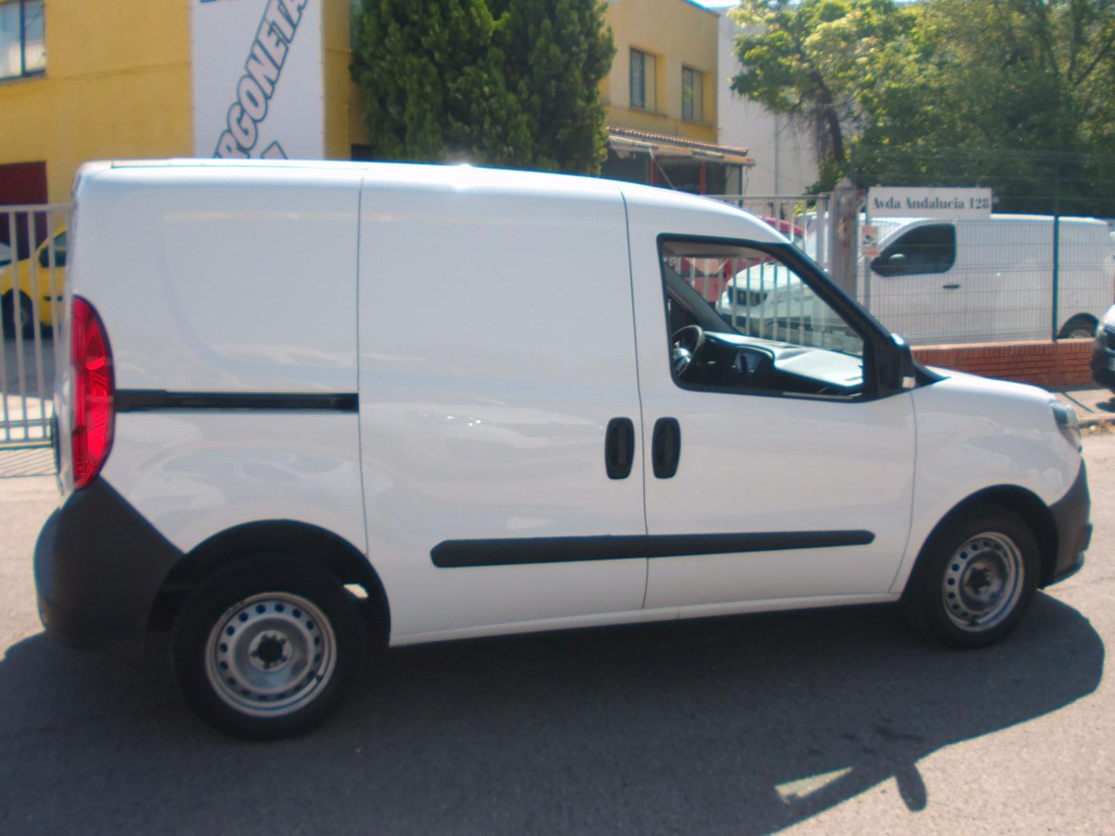 FIAT DOBLO 2 PLAZAS 8