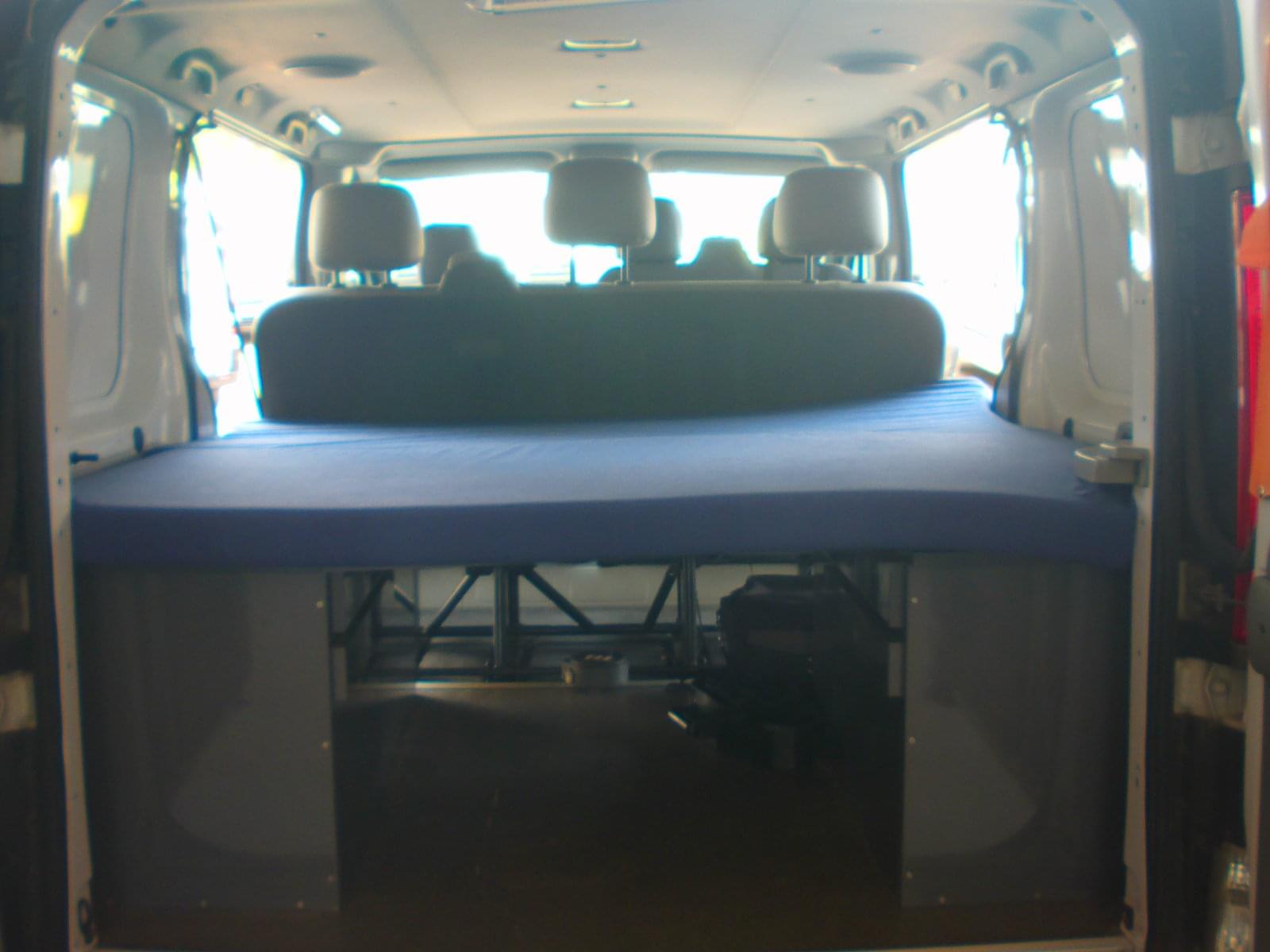 RENAULT TRAFIC CAMPER 12