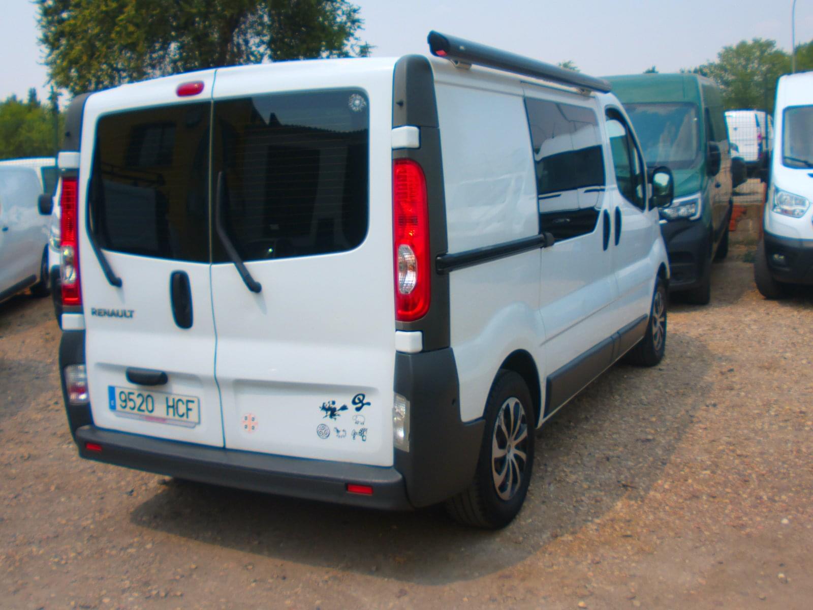 RENAULT TRAFIC CAMPER 7