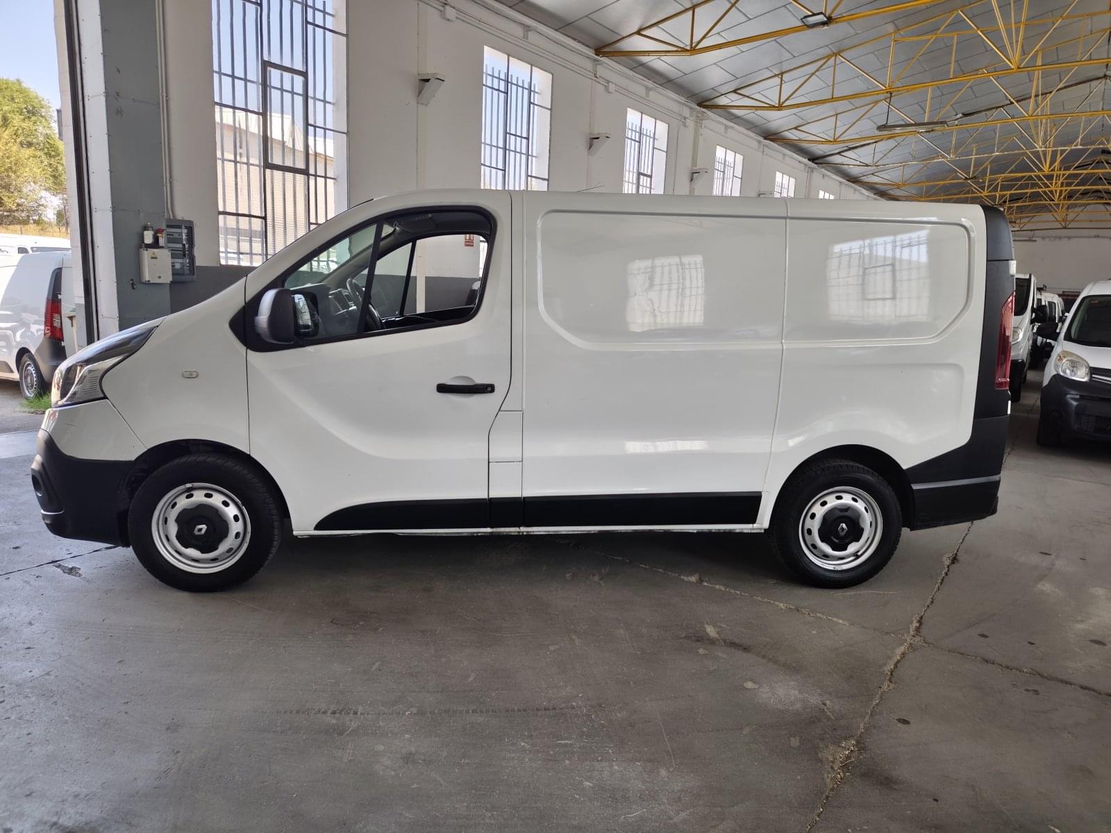 RENAULT TRAFIC 3 PLAZAS 4 
