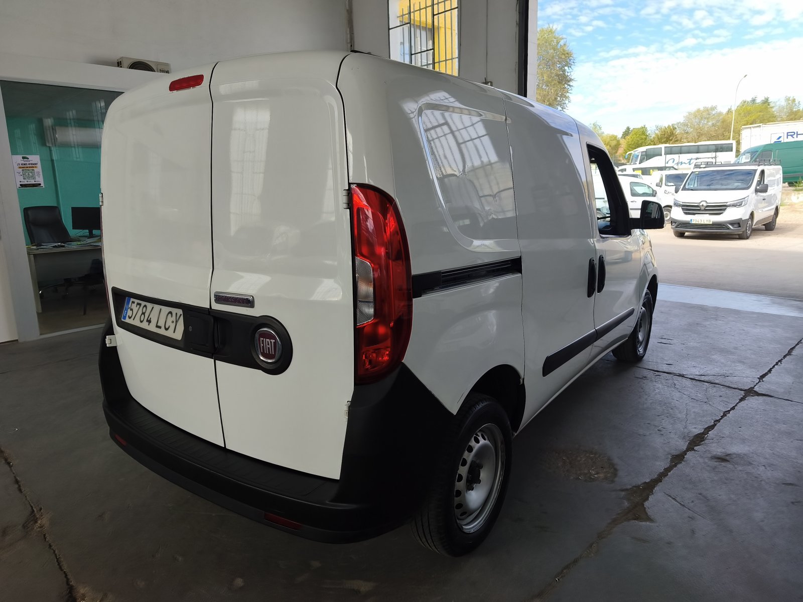 FIAT DOBLO 2 PLAZAS 6
