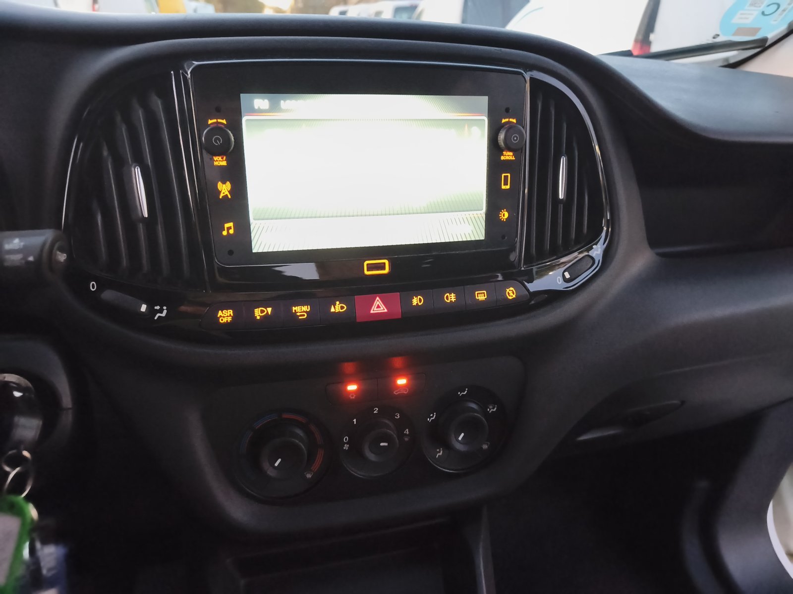FIAT DOBLO COMBI 5 PLAZAS 15