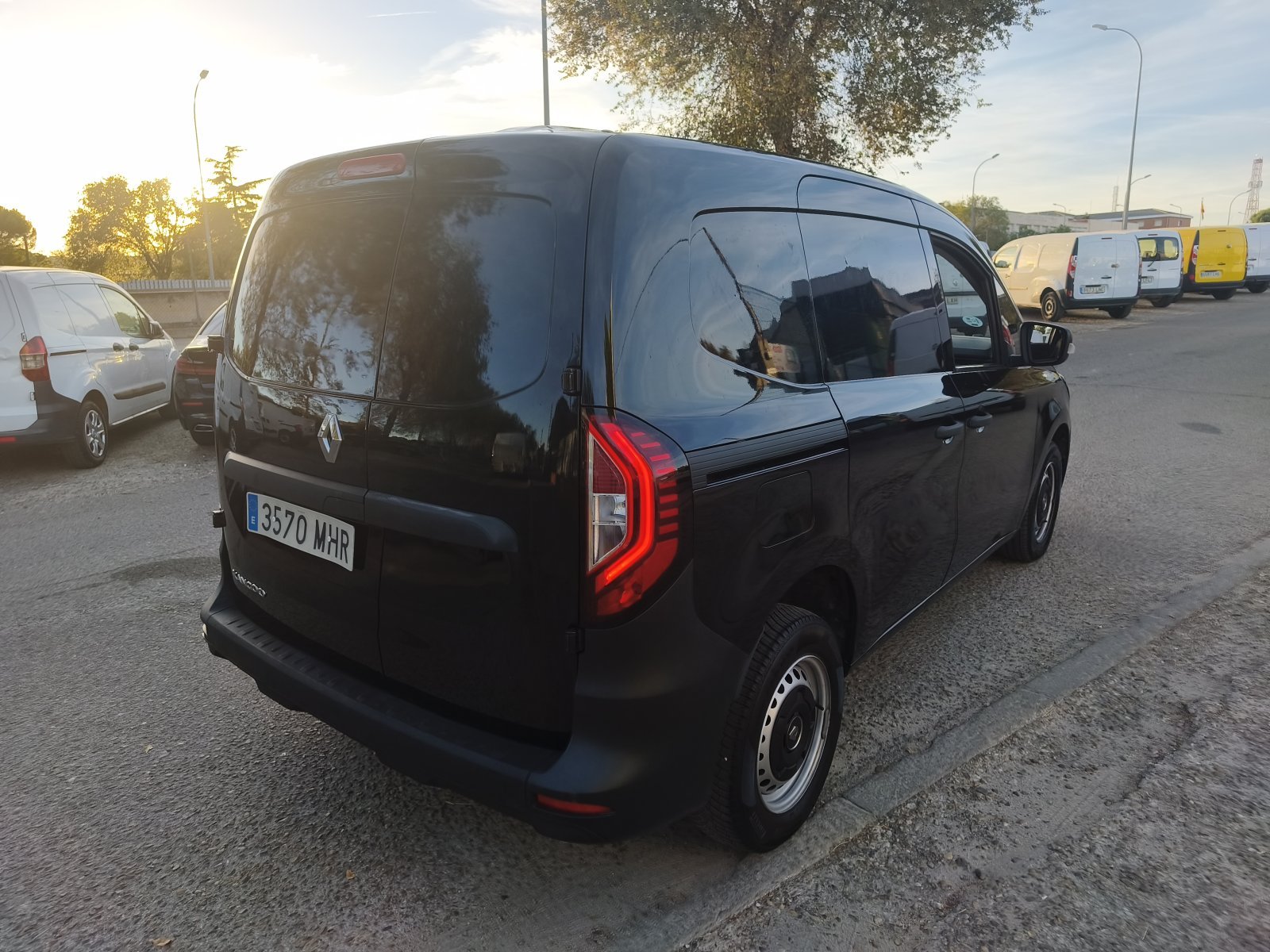 RENAULT KANGOO 2 PLAZAS 7
