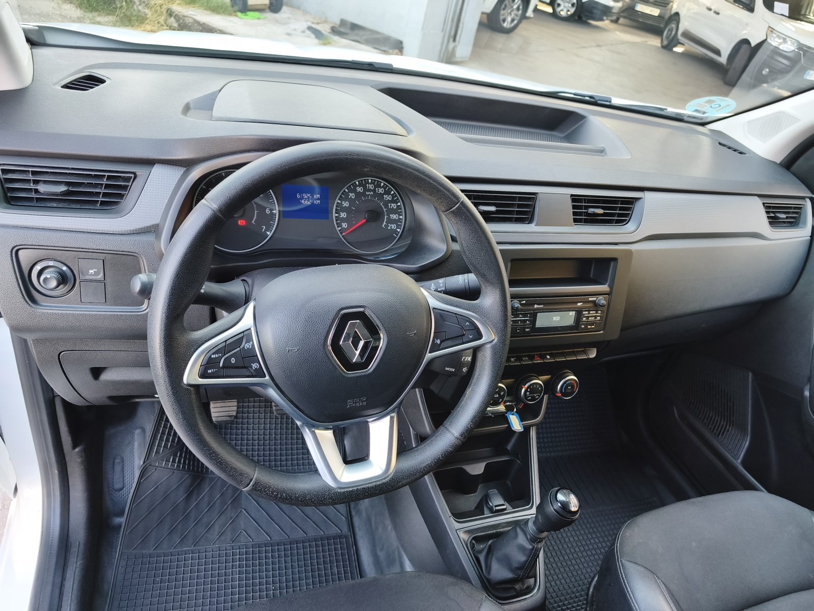 RENAULT KANGOO 2 PLAZAS 12