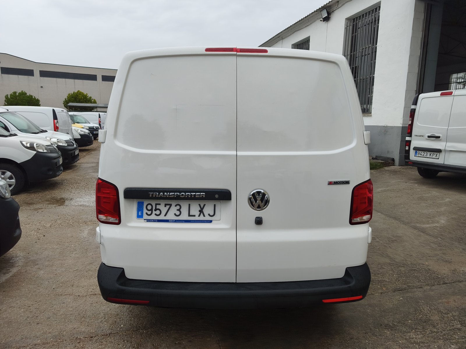 VOLKSWAGEN TRANSPORTER 3 PLAZAS 4 MOTION 6