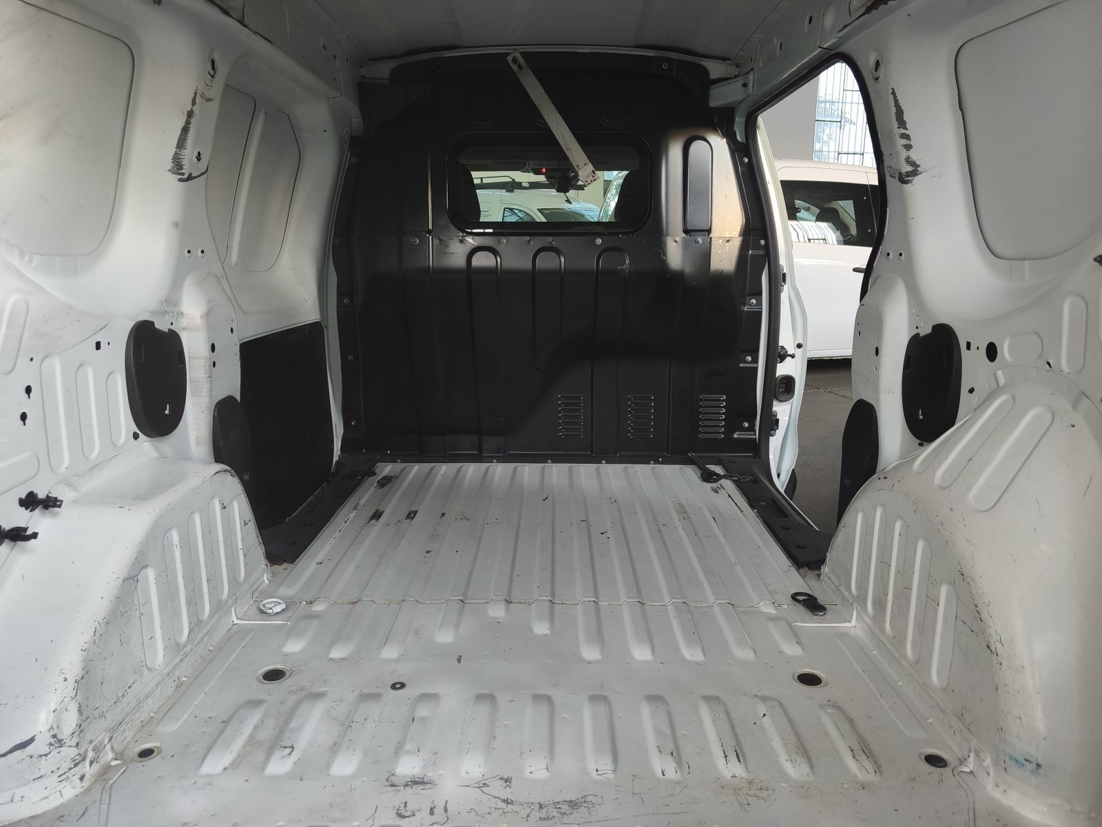RENAULT KANGOO 2 PLAZAS 9