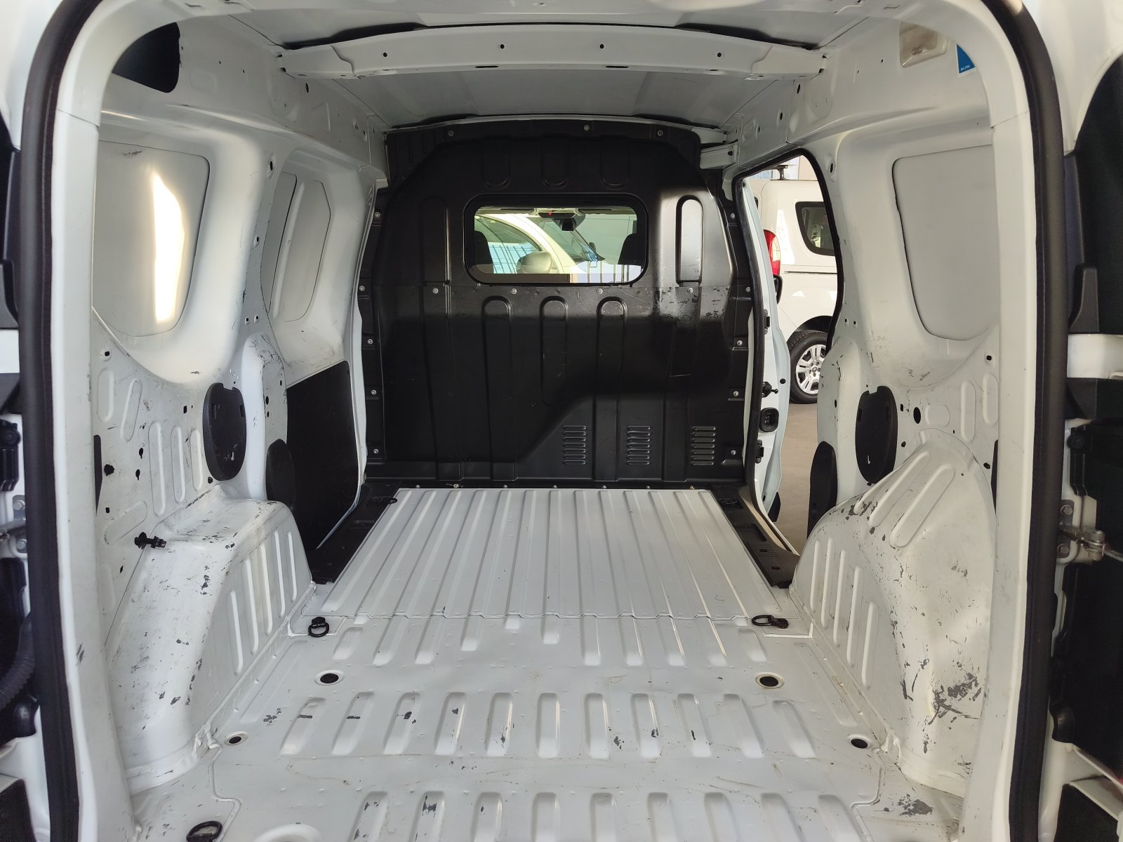 RENAULT KANGOO 2 PLAZAS 9