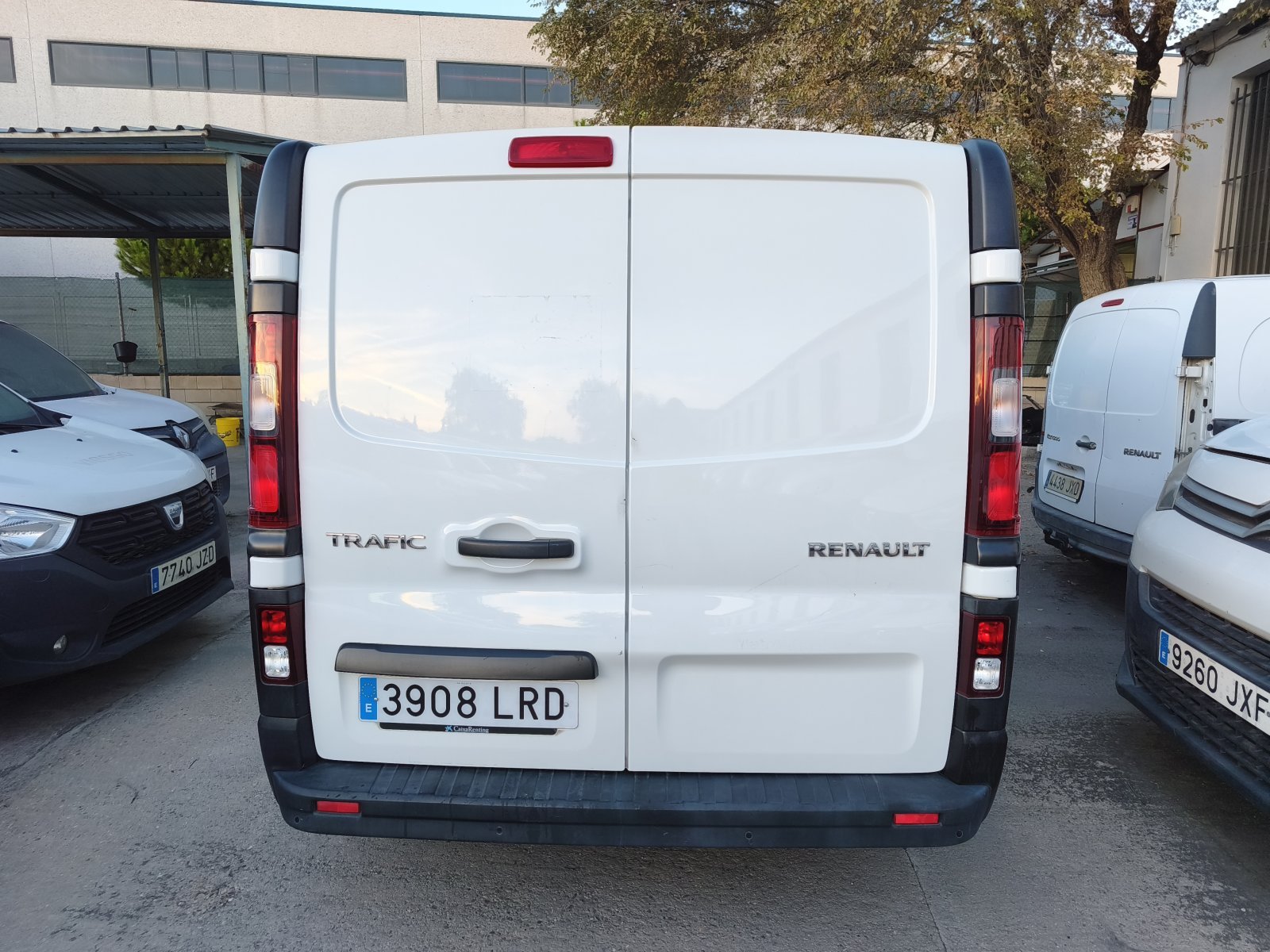 RENAULT TRAFIC 3 PLAZAS L1H1 7