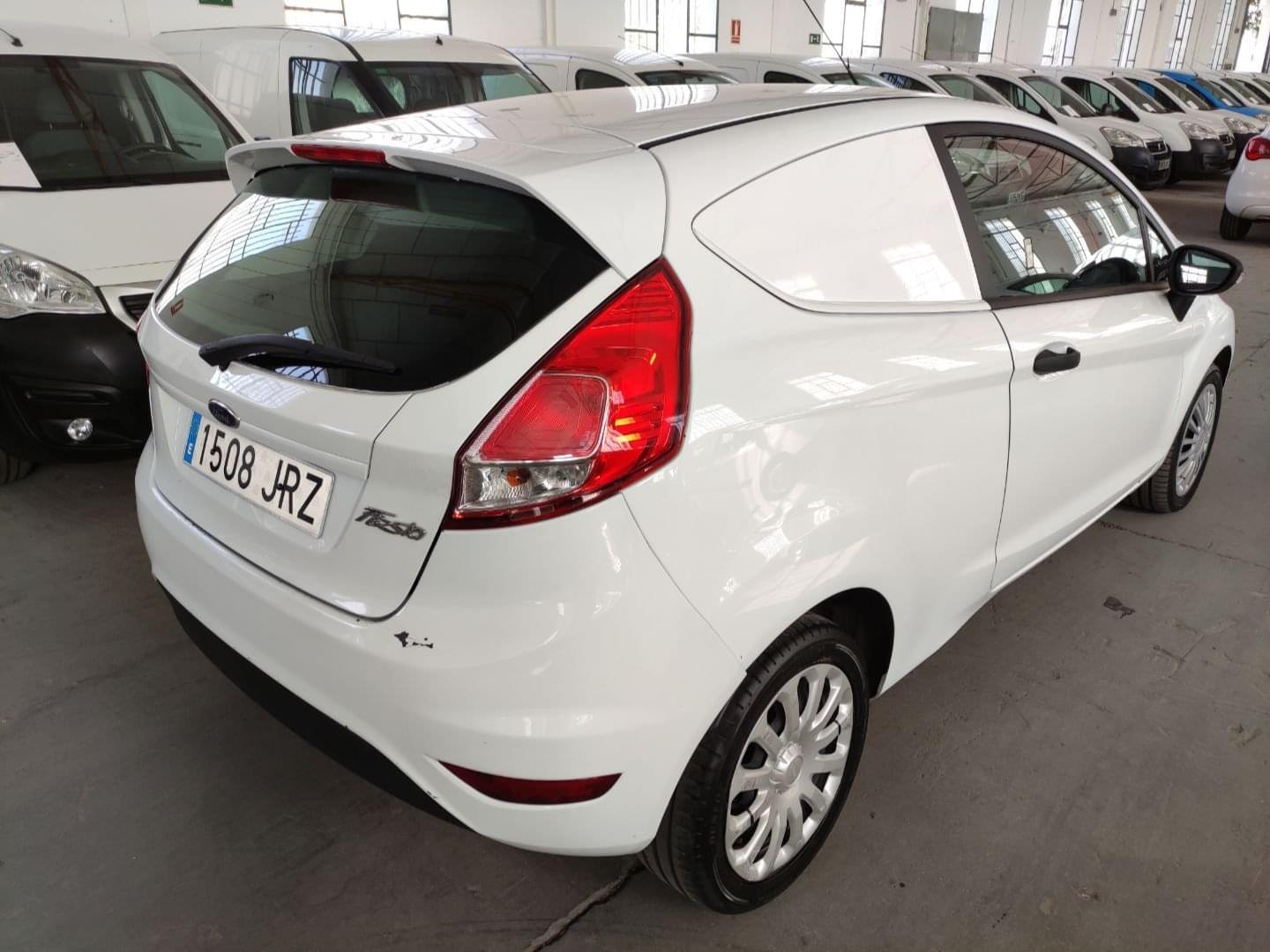 FORD FIESTA VAN 6 