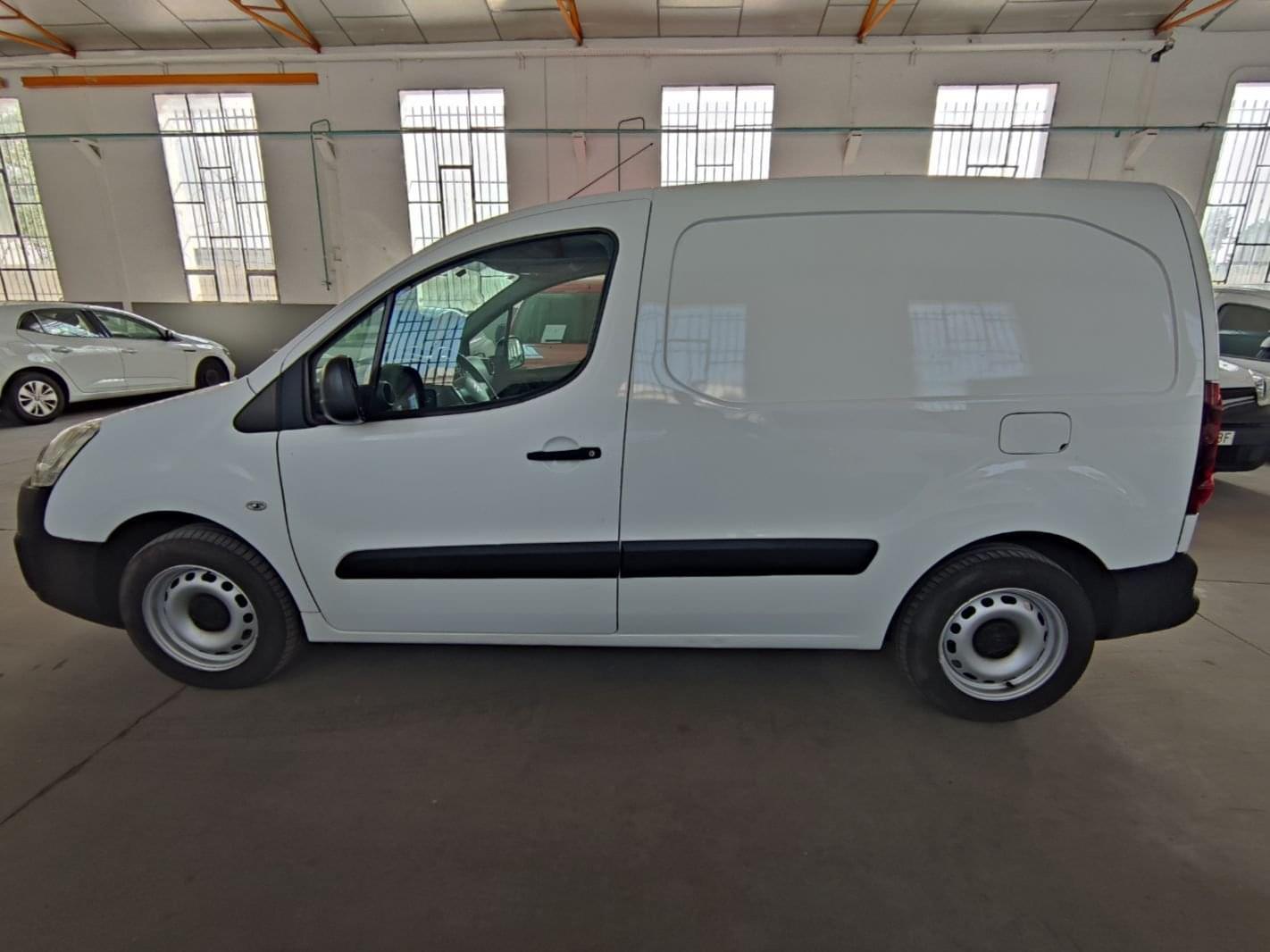 CITROEN BERLINGO 2 PLAZAS 2017 90CV E6 4