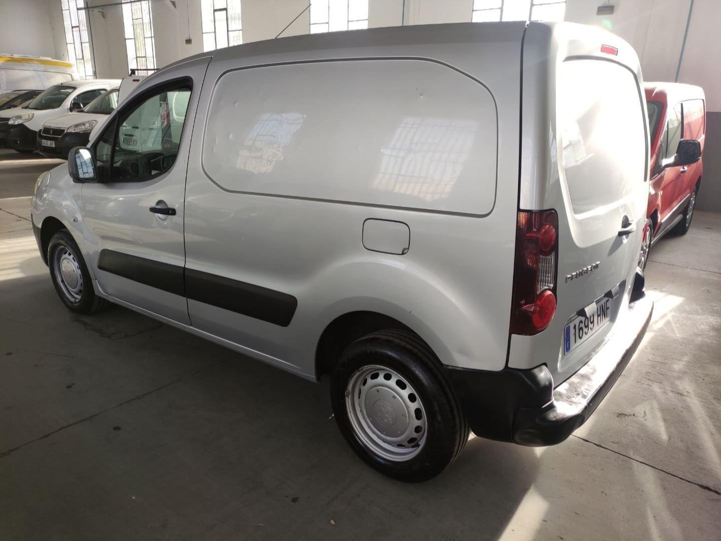 PEUGEOT PARTNER 2 PLAZAS 2012 75CV 6 