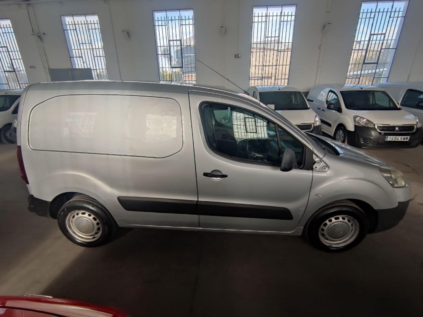 PEUGEOT PARTNER 2 PLAZAS 2012 75CV 7 