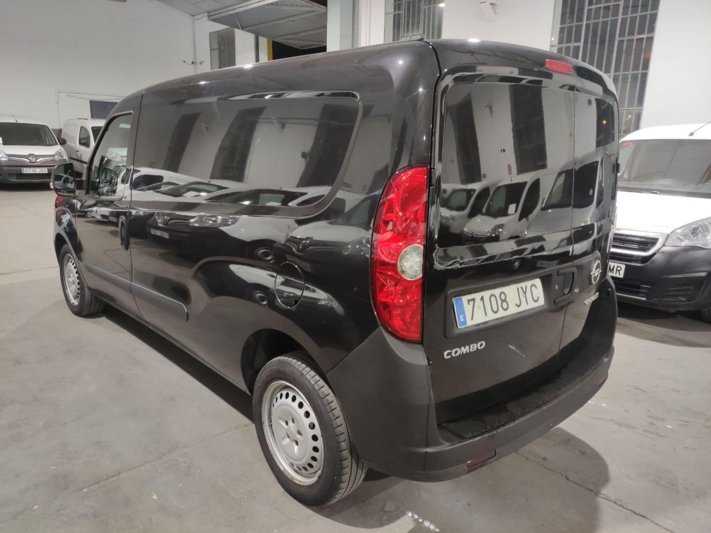 OPEL COMBO LARGO 2017 95CV E6 3 