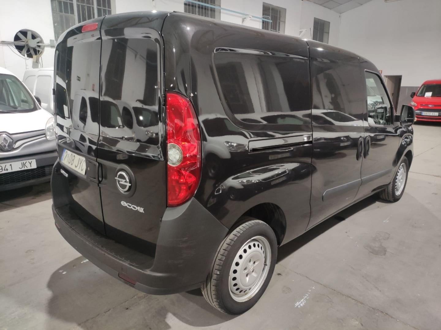 OPEL COMBO LARGO 2017 95CV E6 4 