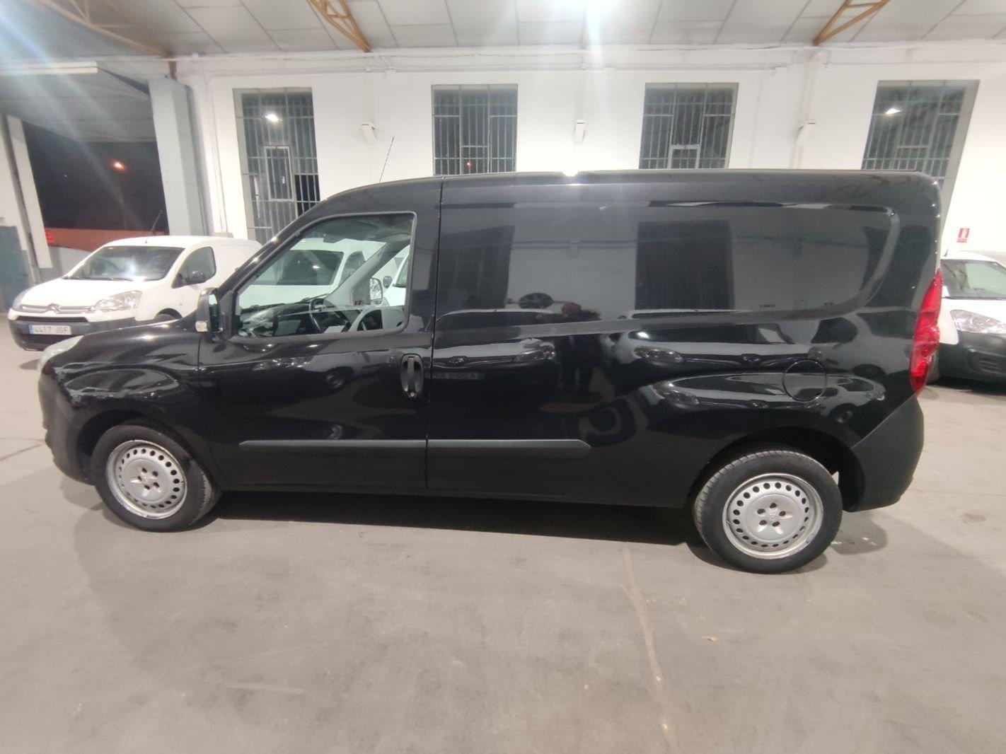 OPEL COMBO LARGO 2017 95CV E6 6 