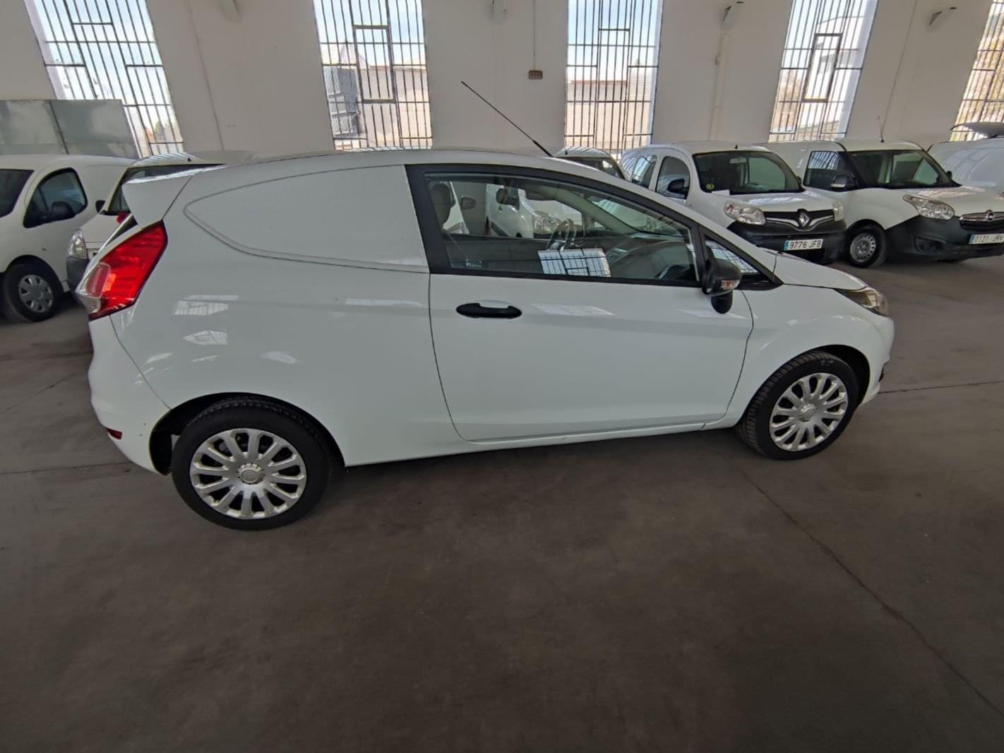 FORD FIESTA VAN 2 PLAZAS 2015 75CV E6 4 