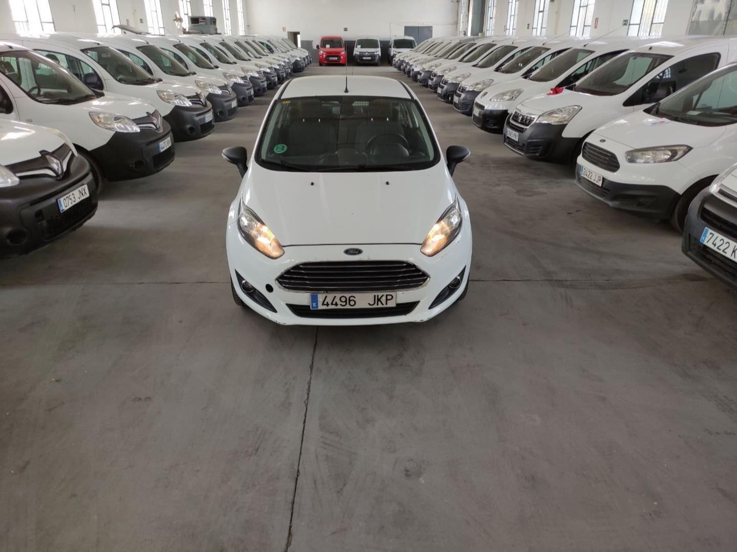 imagen de FORD FIESTA VAN 2 PLAZAS 2015 75CV E6 - REF: 00197