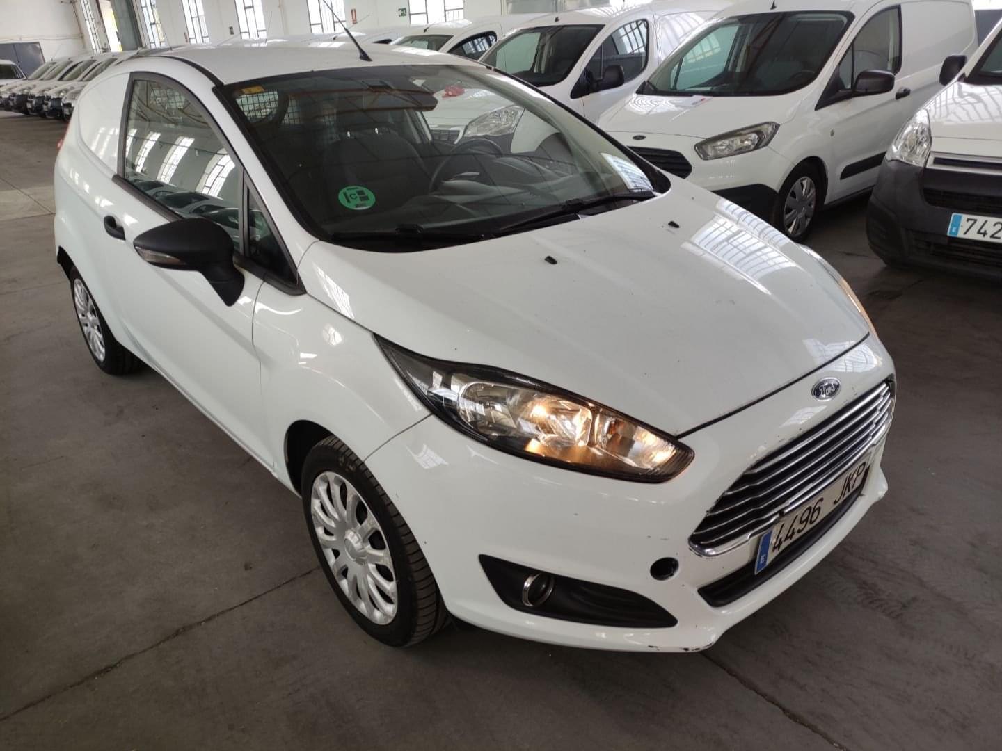 FORD FIESTA VAN 2 PLAZAS 2015 75CV E6 8 