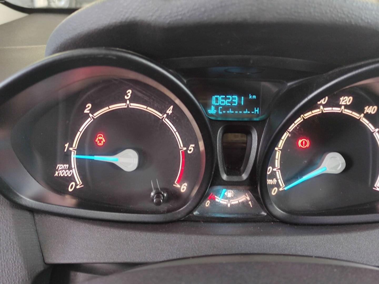 FORD FIESTA VAN 2 PLAZAS 2015 75CV E6 10 