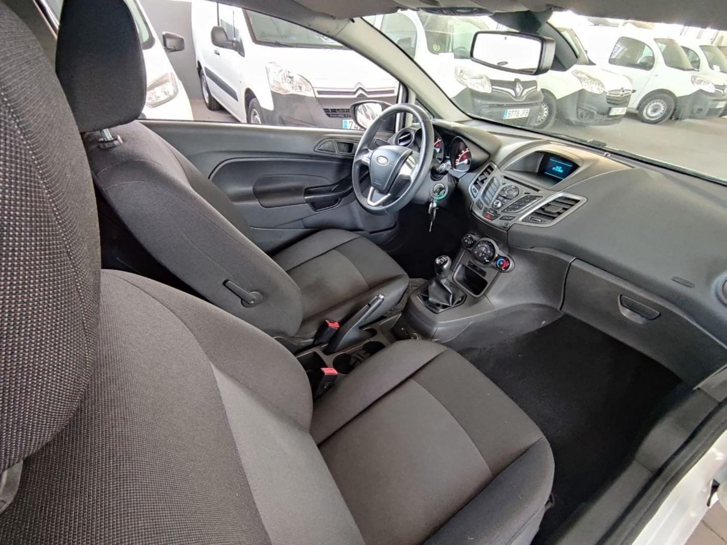 FORD FIESTA VAN 2 PLAZAS 2015 75CV E6 12 