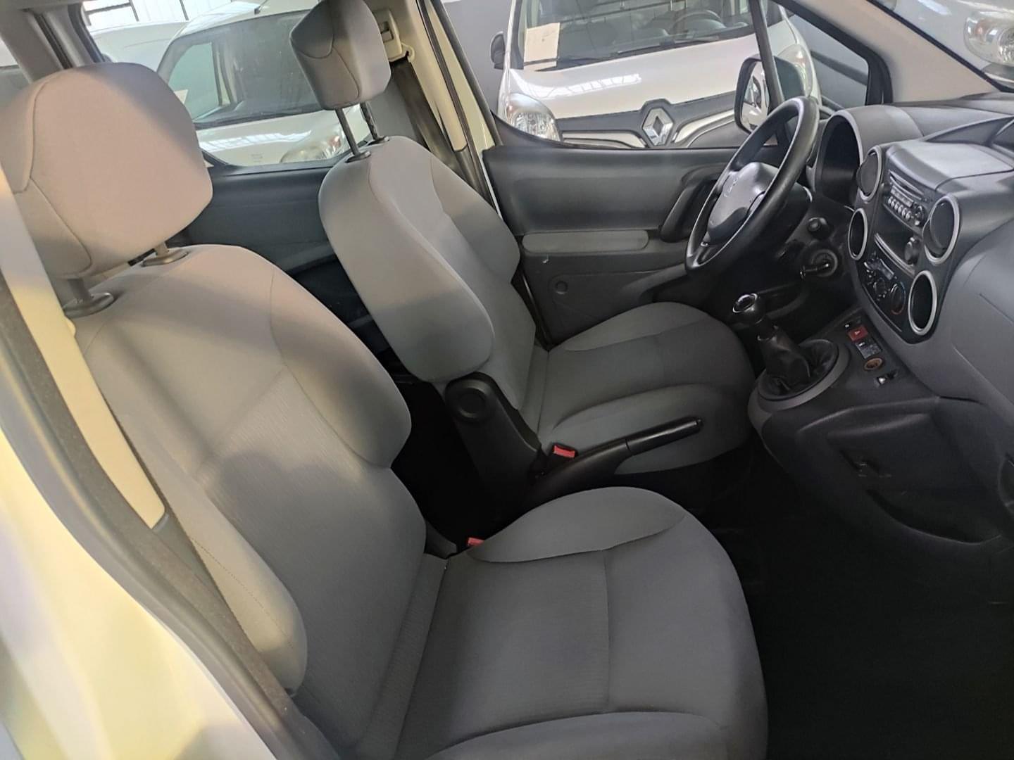 PEUGEOT PARTNER 5 PLAZAS 2016 75 9 