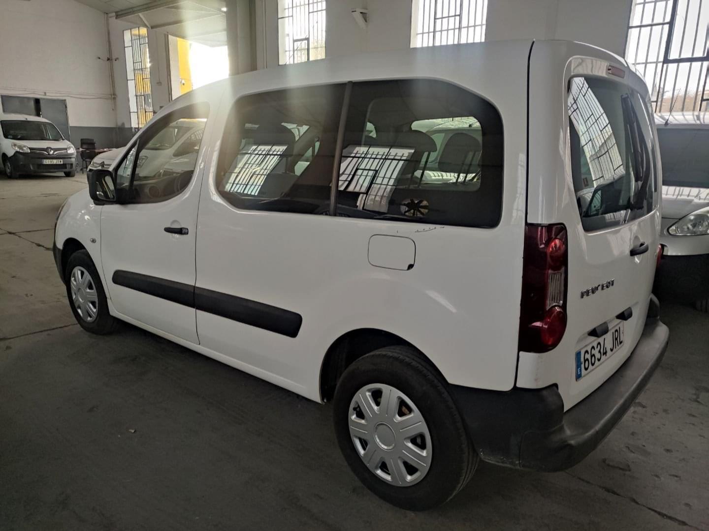 PEUGEOT PARTNER 5 PLAZAS 2016 75 3 