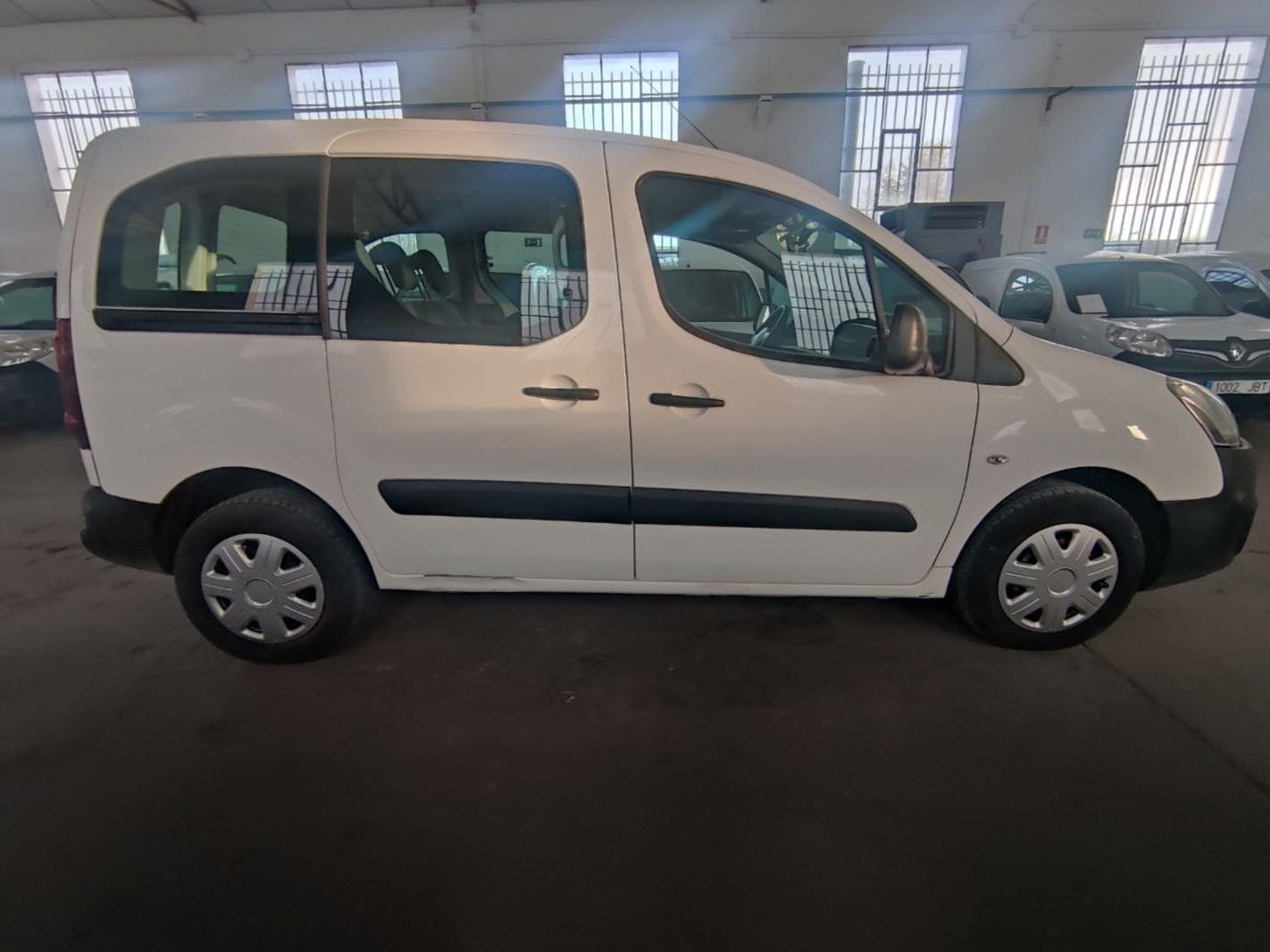 PEUGEOT PARTNER 5 PLAZAS 2016 75 6 