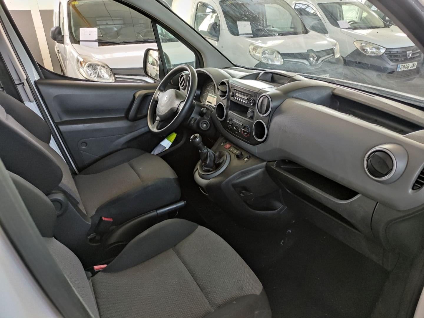 PEUGEOT PARTNER 2 PLAZAS 9 