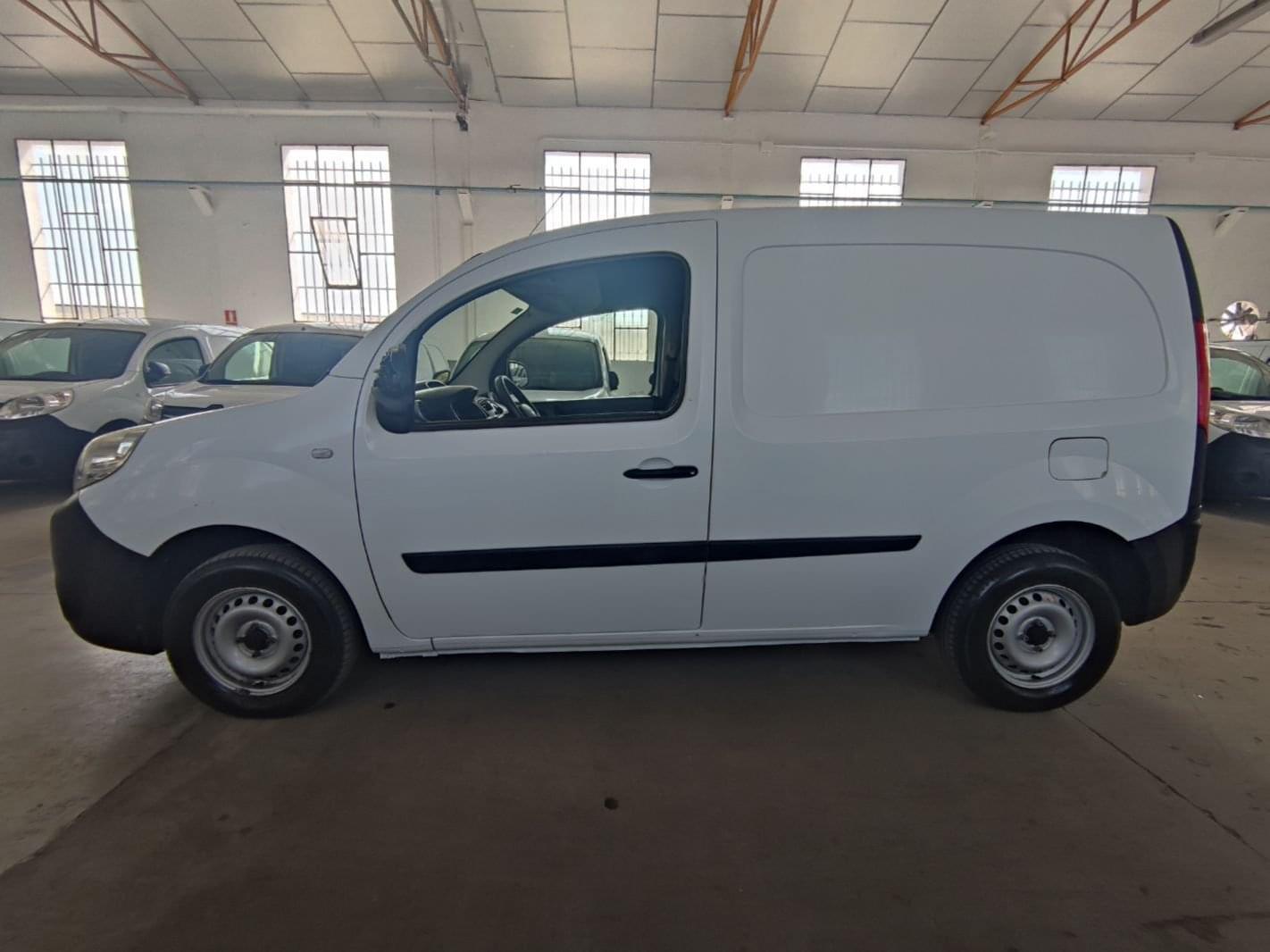 RENAULT KANGOO 2 PLAZAS 2015 75CV FURGON TALLER 4 