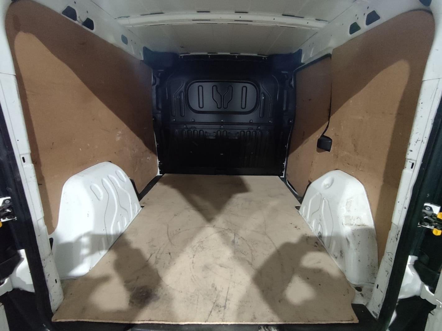 OPEL COMBO CARGO (O)1.3 MULTIJET 90HP BASE E5+ 9 