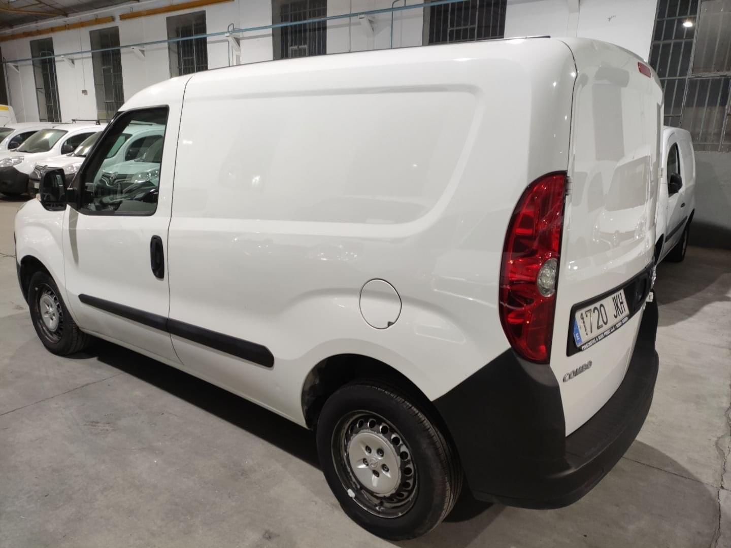 OPEL COMBO CARGO (O)1.3 MULTIJET 90HP BASE E5+ 4 