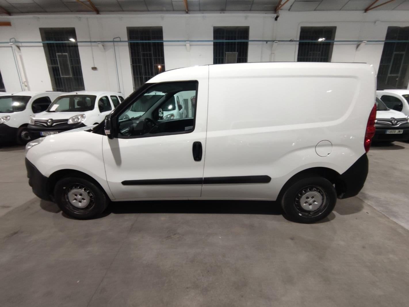 OPEL COMBO CARGO (O)1.3 MULTIJET 90HP BASE E5+ 6 