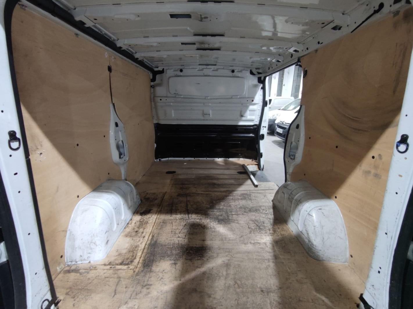 RENAULT TRAFIC 3 PLAZAS 2018 145CV E6 10 