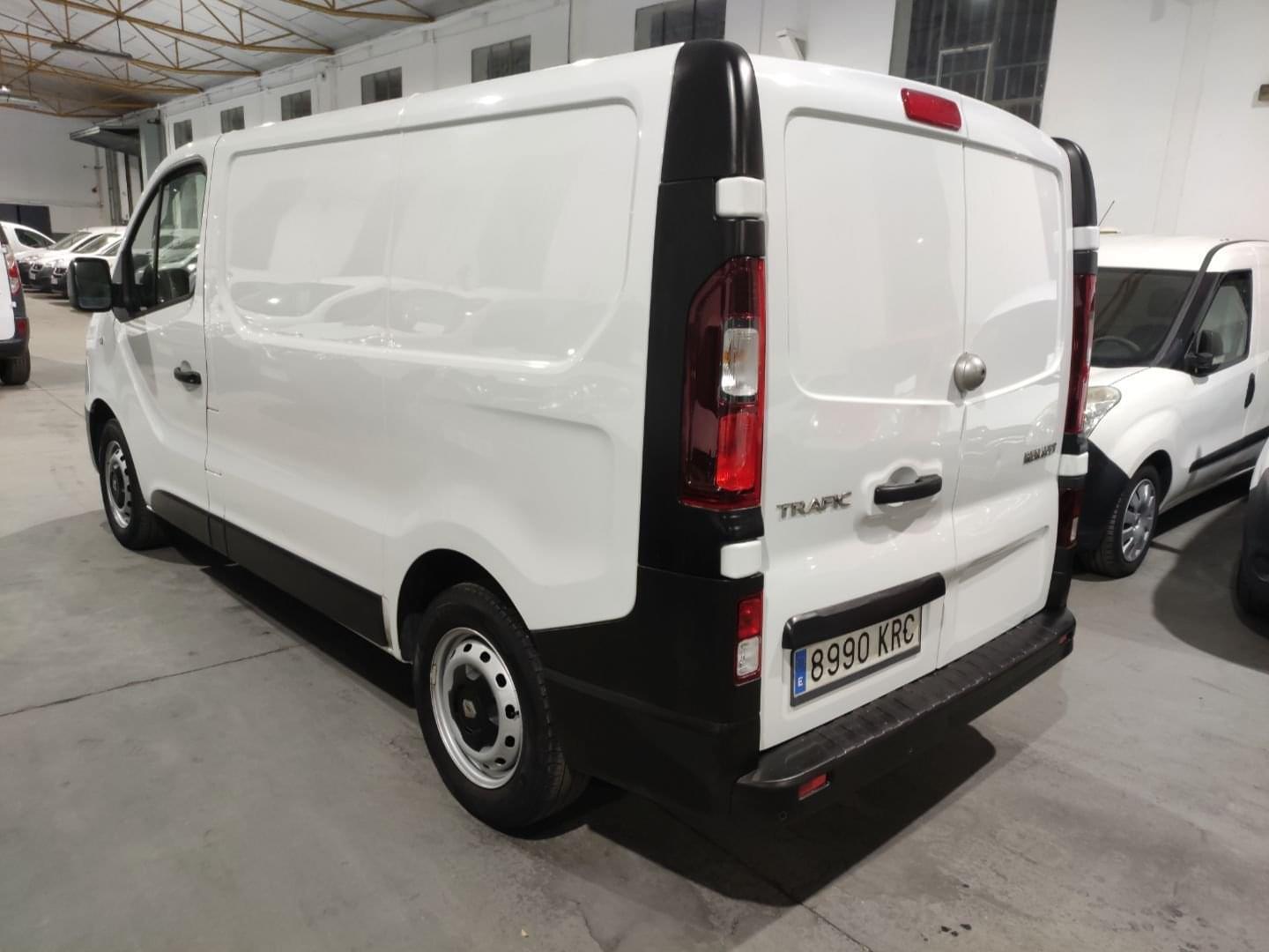 RENAULT TRAFIC 3 PLAZAS 2018 145CV E6 7 