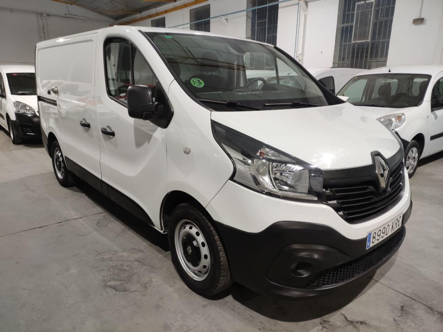 imagen de RENAULT TRAFIC 3 PLAZAS 2018 145CV E6 - REF: 00259