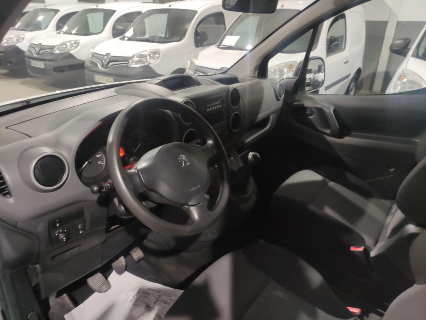 PEUGEOT PARTNER COMBI 5 PLAZAS 2017 75 E6 11 