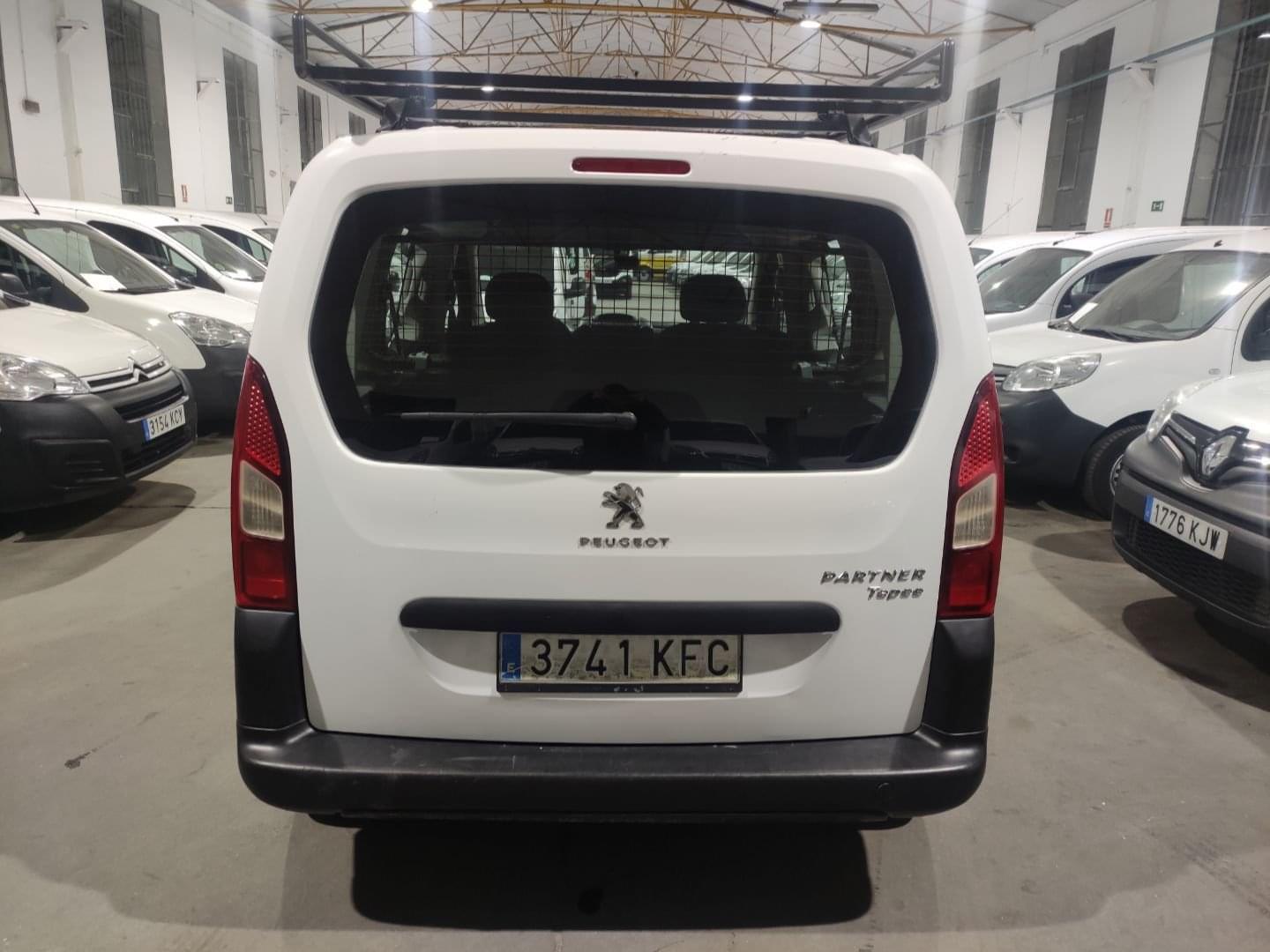 PEUGEOT PARTNER COMBI 5 PLAZAS 2017 75 E6 8 