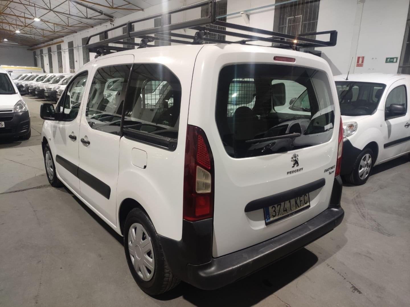 PEUGEOT PARTNER COMBI 5 PLAZAS 2017 75 E6 9 