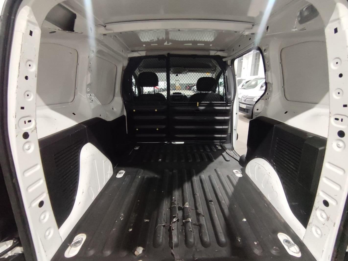 PEUGEOT PARTNER 2 PLAZAS 2017 75CV E6 10 