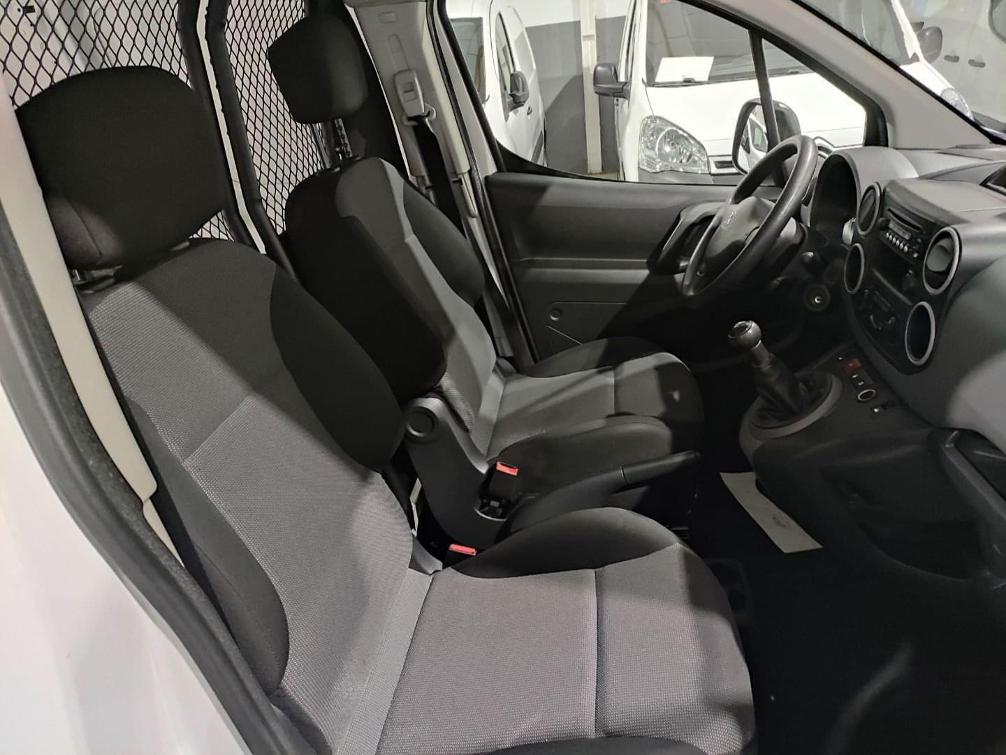 PEUGEOT PARTNER 2 PLAZAS 2017 75CV E6 13 