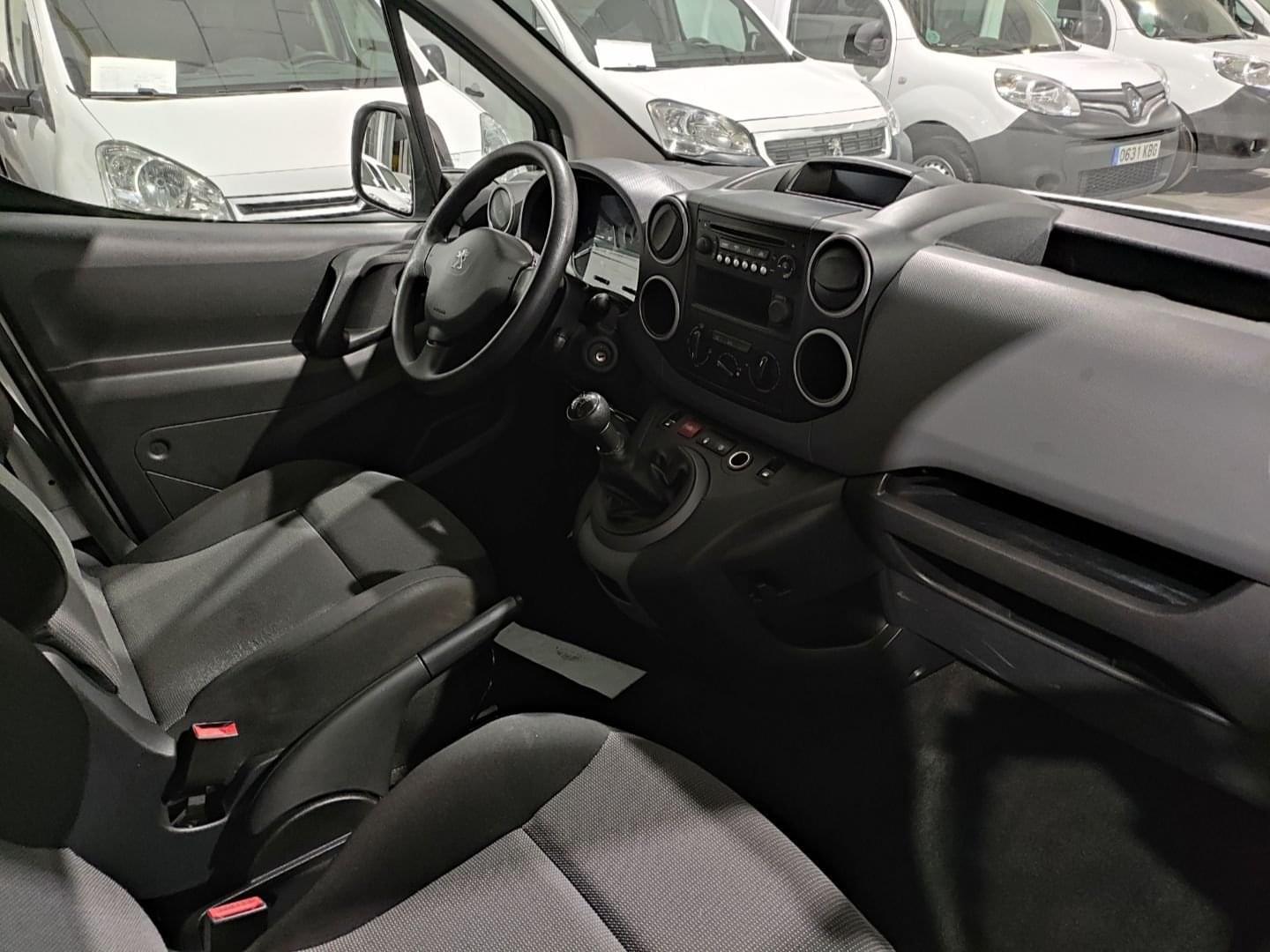 PEUGEOT PARTNER 2 PLAZAS 2017 75CV E6 9 