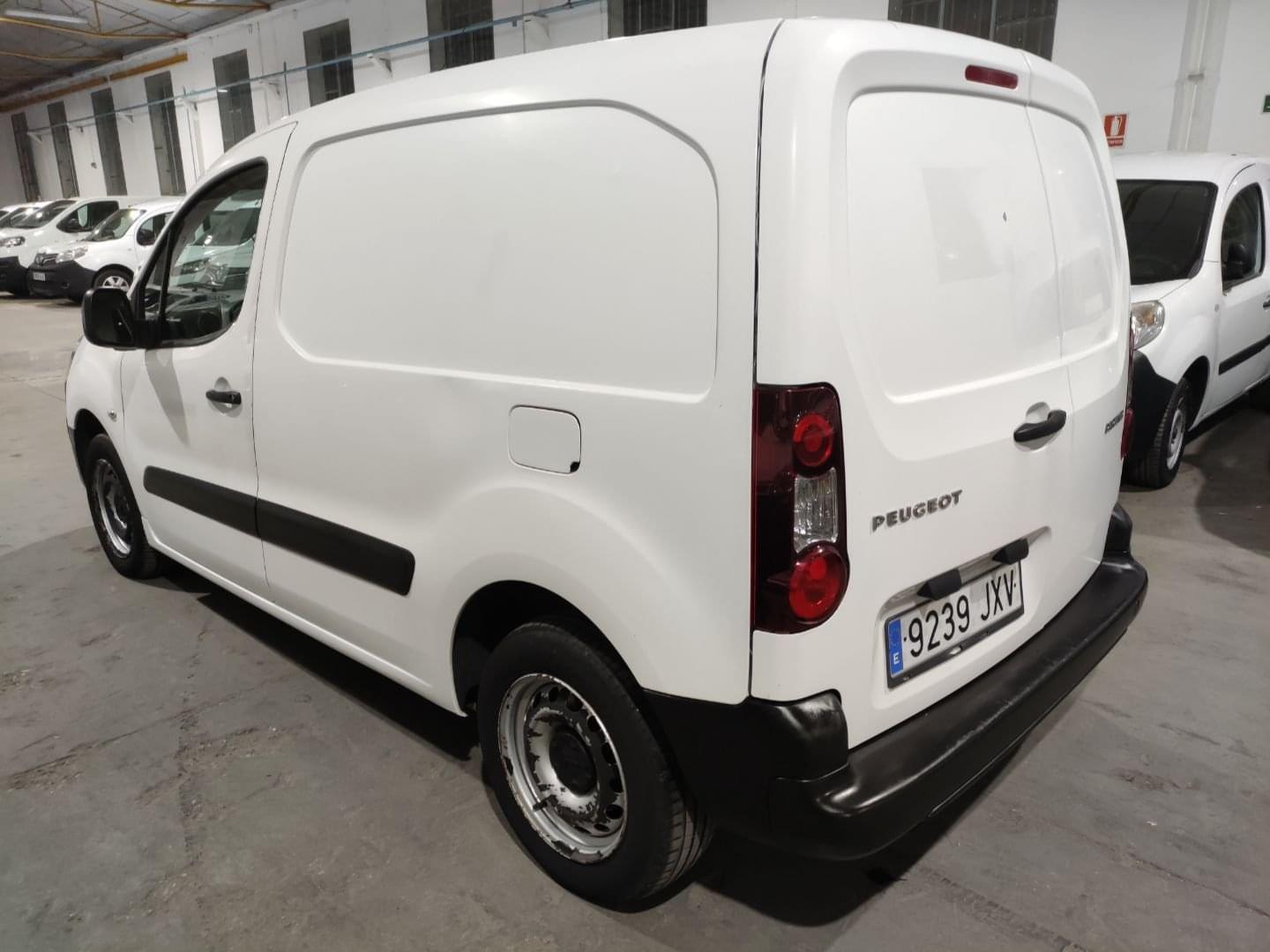 PEUGEOT PARTNER 2 PLAZAS 2017 75CV E6 4 