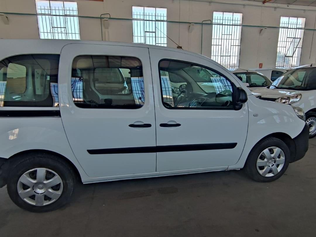 RENAULT KANGOO COMBI 2017 5 PLAZAS EURO 6 3 