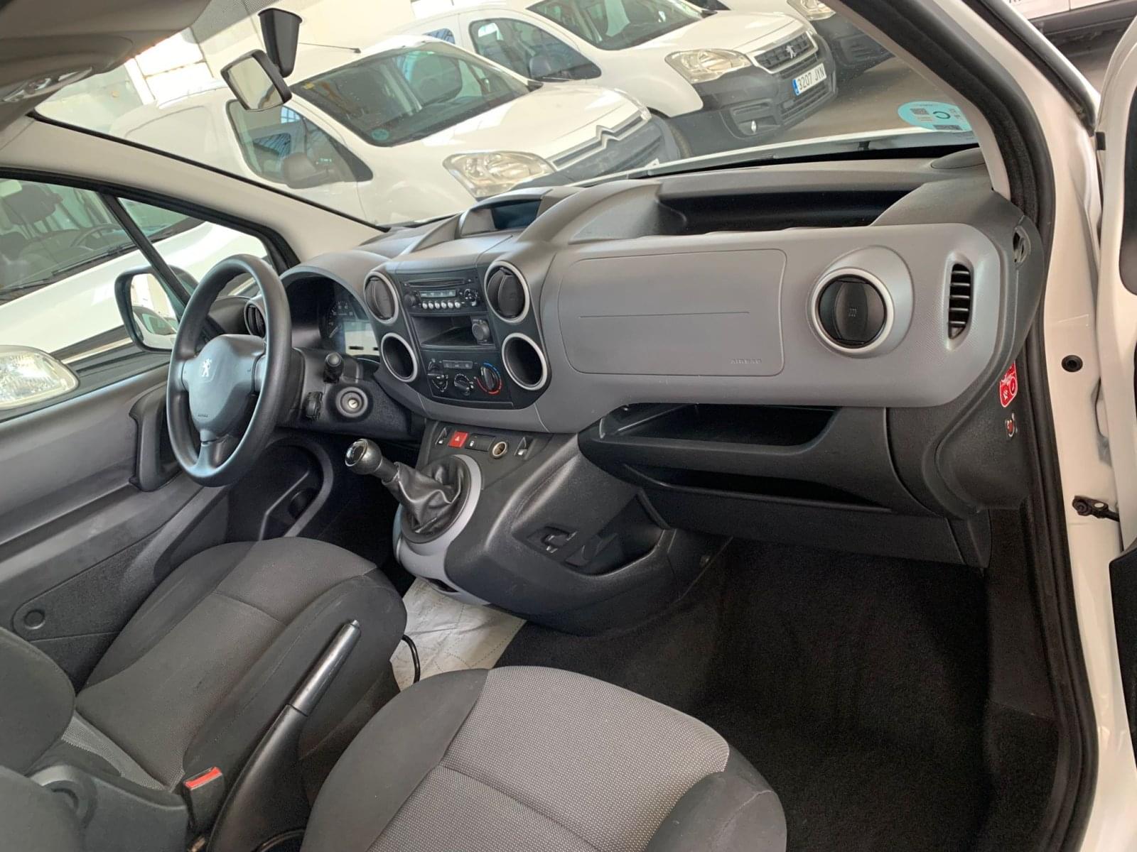 PEUGEOT PARTNER COMBI 5 PLAZAS 2017 DIÉSEL 75CV (55KW) E6 10 